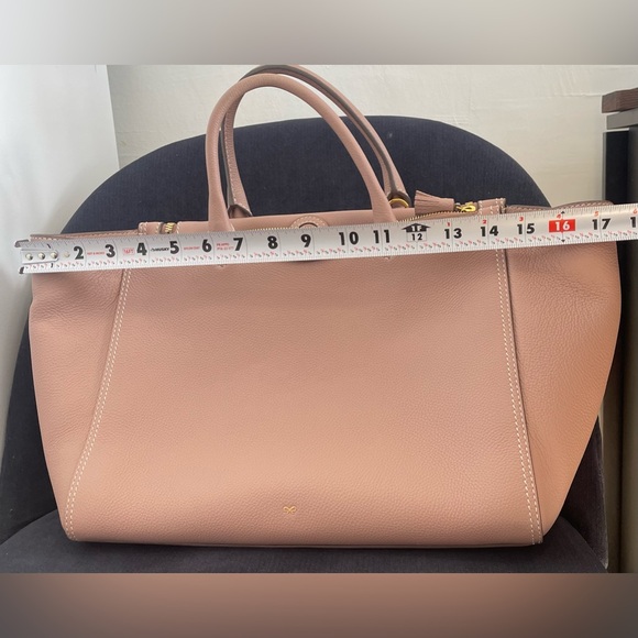 𝐀𝐧𝐲𝐚 𝐇𝐢𝐧𝐝𝐦𝐚𝐫𝐜𝐡 𝐏𝐮𝐫𝐬𝐞 - Picture 12 of 13